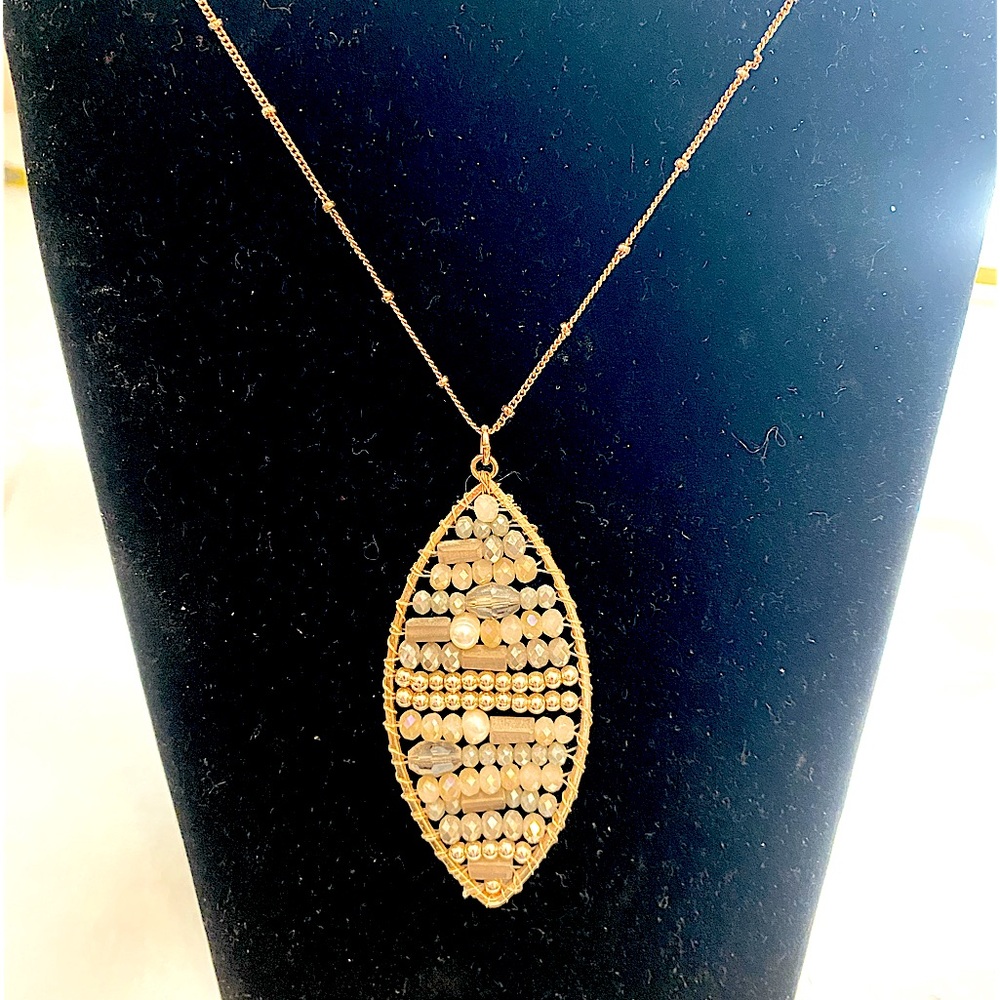 Woman’s Necklace